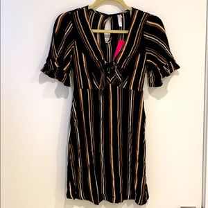 NWT Cute dress!